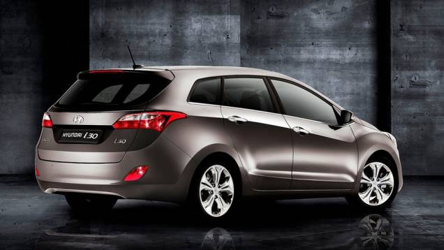 Hyundai i30 Wagon: o mesmo estilo arrojado do hatch, mas com espaço para toda a família | <a href="https://quatrorodas.abril.com.br/saloes/genebra/2012/hyundai-i30-wagon-678501.shtml" rel="migration">Leia mais</a>