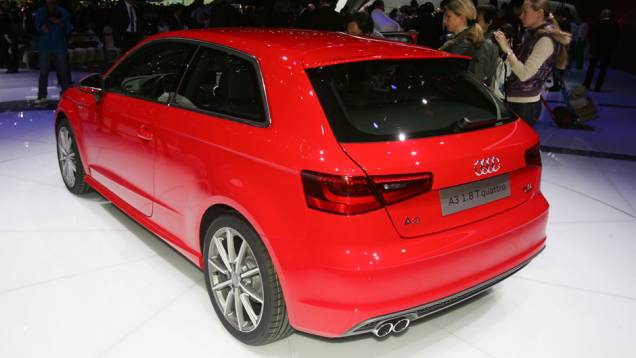 Audi A3 <a href="https://quatrorodas.abril.com.br/saloes/genebra/2012/audi-a3-678626.shtml" target="_blank" rel="migration">Leia mais</a>