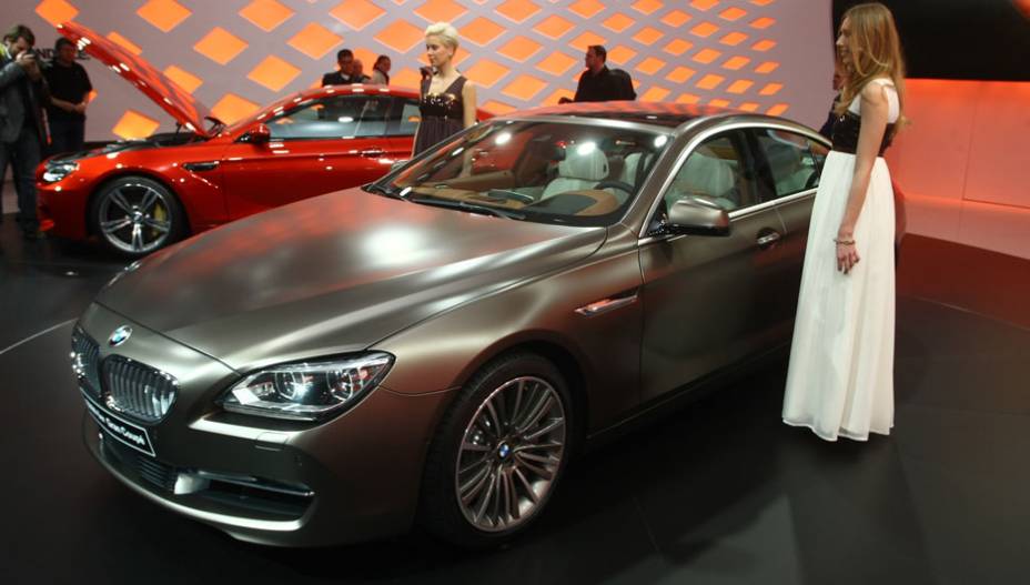BMW 6 Grand Coupé <a href="https://quatrorodas.abril.com.br/saloes/genebra/2012/bmw-serie-g-gran-coupe-678484.shtml" target="_blank" rel="migration">Leia mais</a> - <a href="https://quatrorodas.abril.com.br/galerias/saloes/genebra/2012/direto-genebra-2-678781.shtml" rel="migration">VEJA A</a>