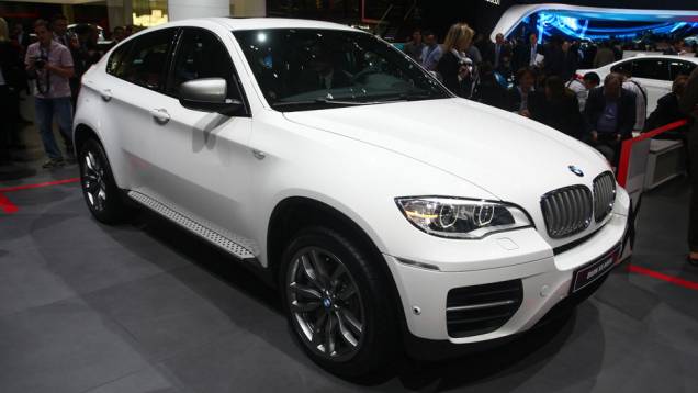 BMW X6 M 50d <a href="https://quatrorodas.abril.com.br/saloes/genebra/2012/bmw-x6-678572.shtml" target="_blank" rel="migration">Leia mais</a>