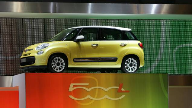 Fiat 500L | <a href="https://quatrorodas.abril.com.br/saloes/genebra/2012/fiat-500l-678496.shtml" rel="migration">Leia mais</a>