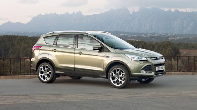 Sistema de conectividade SYNC incorpora funções como conectividade com telefone portátil | <a href="https://quatrorodas.abril.com.br/saloes/genebra/2012/ford-kuga-678588.shtml" rel="migration">Leia mais</a>