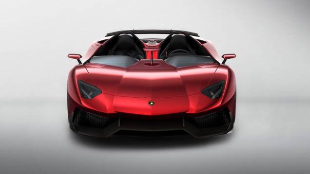 Modelo homenageia a Lamborghini Jota, datada de 1970 | <a href="https://quatrorodas.abril.com.br/saloes/genebra/2012/lamborghini-aventador-j-678627.shtml" rel="migration">Leia mais</a> Modelo homenageia a Lamborghini Jota, datada de 1970 | <a href="https://quatrorodas.abril.com.br/saloes/genebra/2012/lamborghini-aventador-j-678627.shtml" rel="migration">Leia mais</a>