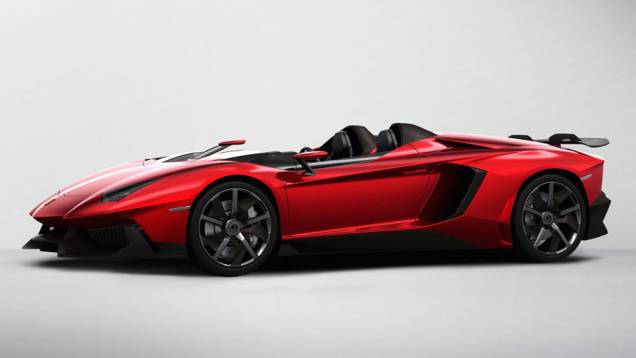 Conversível deve custar cerca de 2 milhões de libras | <a href="https://quatrorodas.abril.com.br/saloes/genebra/2012/lamborghini-aventador-j-678627.shtml" rel="migration">Leia mais</a> Conversível deve custar cerca de 2 milhões de libras | <a href="https://quatrorodas.abril.com.br/saloes/genebra/2012/lamborghini-aventador-j-678627.shtml" rel="migration">Leia mais</a>