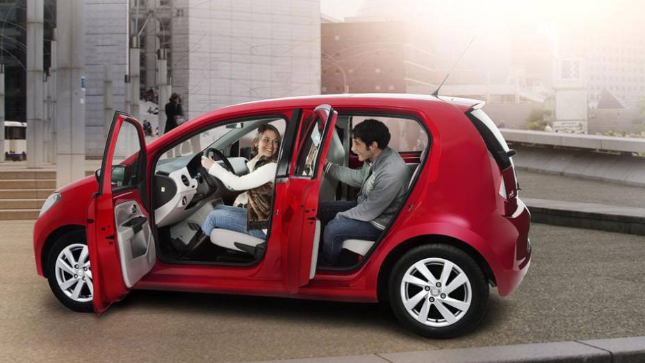 Propulsor também está disponível em uma variante Ecomotive | <a href="https://quatrorodas.abril.com.br/saloes/genebra/2012/seat-mii-678790.shtml" rel="migration">Leia mais</a>