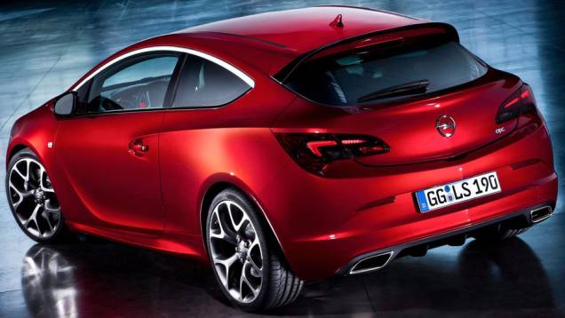 Modelo celebra os 150 anos da Opel | <a href="https://quatrorodas.abril.com.br/saloes/genebra/2012/opel-astra-opc-678691.shtml" rel="migration">Leia mais</a> Modelo celebra os 150 anos da Opel | <a href="https://quatrorodas.abril.com.br/saloes/genebra/2012/opel-astra-opc-678691.shtml" rel="migration">Leia mais</a>