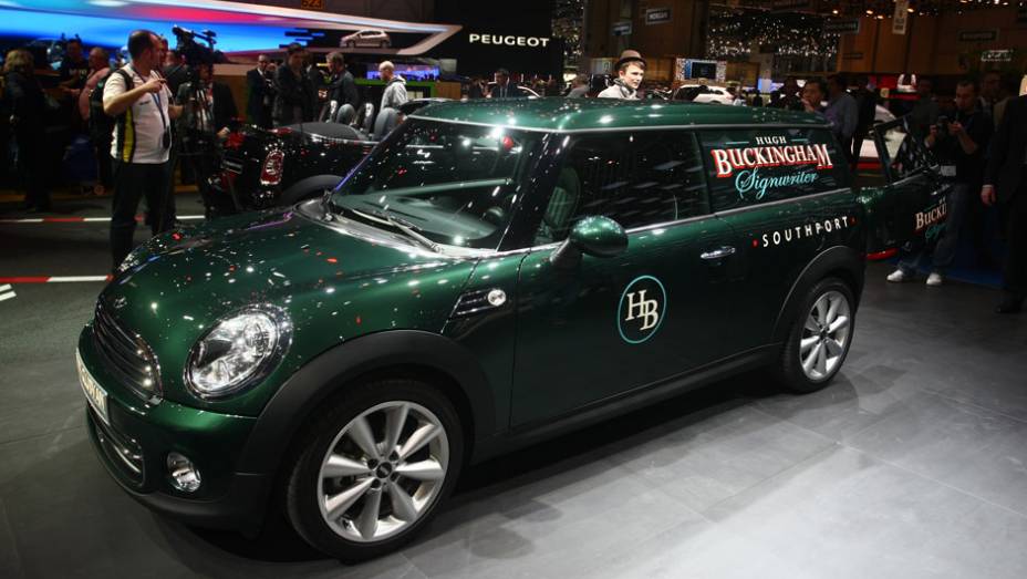 Mini Clubvan Concept | <a href="https://quatrorodas.abril.com.br/saloes/genebra/2012/mini-clubvan-678510.shtml" rel="migration">Leia mais</a>