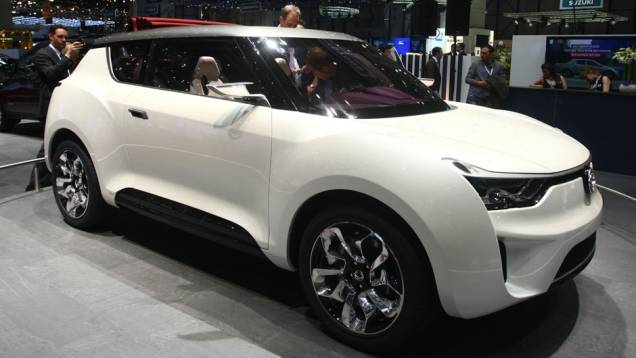 SsangYong XIV-2 | <a href="https://quatrorodas.abril.com.br/saloes/genebra/2012/ssangyong-xiv-2-convertible-678674.shtml" rel="migration">Leia mais</a> SsangYong XIV-2 | <a href="https://quatrorodas.abril.com.br/saloes/genebra/2012/ssangyong-xiv-2-convertible-678674.shtml" rel="migration">Leia mais</a>