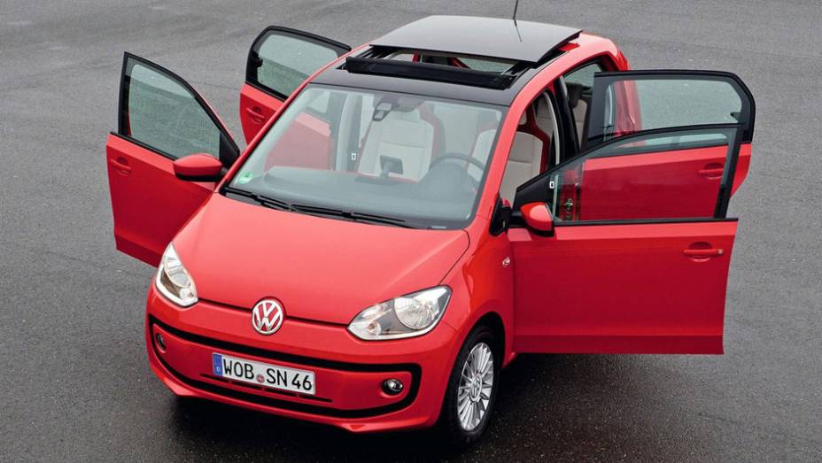 Depois, ele chega ao resto da Europa | <a href="https://quatrorodas.abril.com.br/saloes/genebra/2012/volkswagen-up-5p-678521.shtml" rel="migration">Leia mais</a>