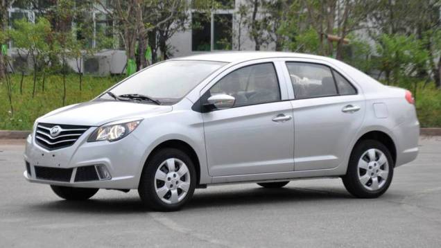 Nova aposta da marca japonesa Lifan Motors, o 530 é um sedã. O carro é mais bonito e moderno do que seu antecessor. O preço esperado é em torno de 38 mil reais Nova aposta da marca japonesa Lifan Motors, o 530 é um sedã. O carro é mais bonito e moderno do que seu antecessor. O preço esperado é em torno de 38 mil reais