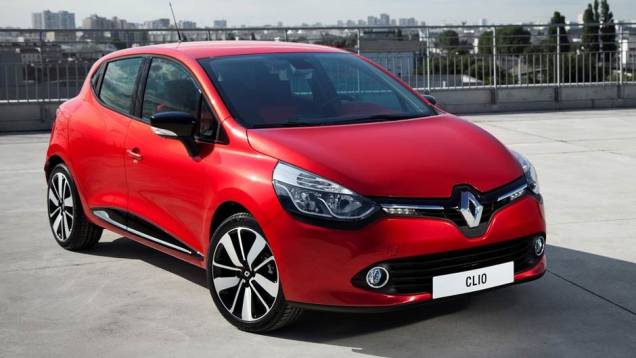 5º Renault Clio: Vendas em 2012: 244.280 | Vendas em 2011: 295.627 | Variação: -17,4%