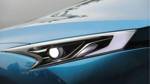 Detalhes da lanterna dianteira do Lannia. | <a href="https://quatrorodas.abril.com.br/noticias/saloes/pequim-2014/nissan-apresenta-conceito-lannia-780337.shtml" rel="migration">Leia mais</a> Detalhes da lanterna dianteira do Lannia. | <a href="https://quatrorodas.abril.com.br/noticias/saloes/pequim-2014/nissan-apresenta-conceito-lannia-780337.shtml" rel="migration">Leia mais</a>