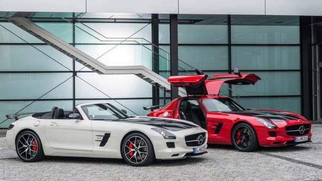 Lançado no começo de 2010, o SLS AMG se despede com a série especial Final Edition, oferecido nas versões cupê e roadster | <a href="https://quatrorodas.abril.com.br/noticias/saloes/los-angeles-2013/mercedes-benz-mostra-sls-amg-gt-final-edition-760448.shtm" rel="migration"></a>