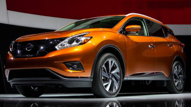 Nissan Murano 2015 | <a href="https://quatrorodas.abril.com.br/noticias/saloes/new-york-2014/nissan-murano-2015-sera-mostrado-nova-york-779763.shtml" rel="migration">Leia mais</a>