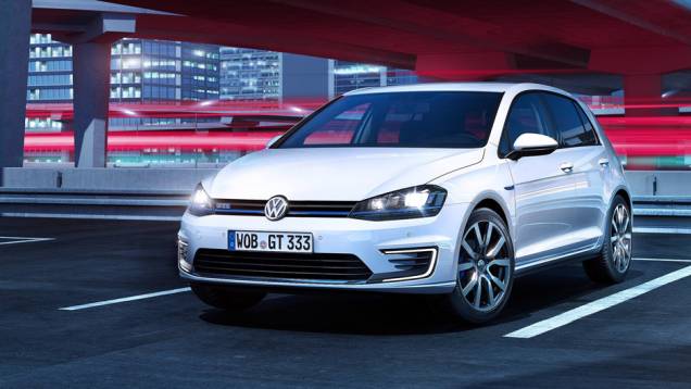 Holanda: Volkswagen Golf: 6.459 unidades, Renault Clio: 5.095 unidades e Kia Picanto: 4.290 unidades