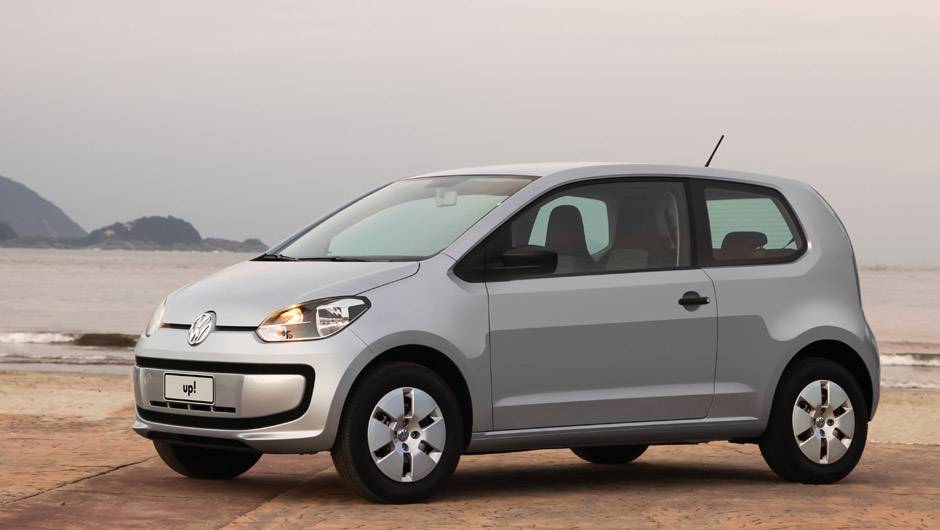 Quase quatro meses ap&oacute;s seu lan&ccedil;amento, o Up ganhou a vers&atilde;o com duas portas e o c&acirc;mbio automatizado I-Motion | <a href="https://quatrorodas.abril.com.br/noticias/fabricantes/vw-up-ganha-versao-duas-portas-cambio-i-motion-780612.shtml" rel="migration">Leia mais</a>