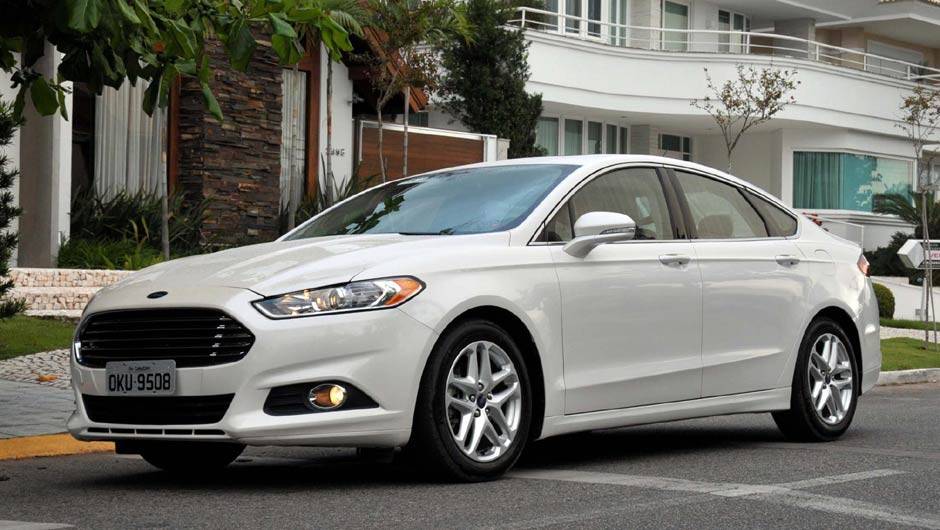 Segundo a Ford, o sed&atilde; chega a 175 cv com etanol | <a href="https://quatrorodas.abril.com.br/carros/lancamentos/ford-fusion-2-5-flex-734482.shtml" rel="migration">Leia mais</a>