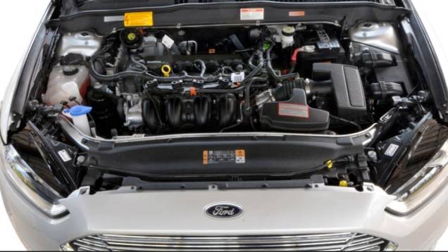 Eis a grande novidade da versão Flex: o motor é o mesmo da nova Ranger | <a href="https://quatrorodas.abril.com.br/carros/lancamentos/ford-fusion-2-5-flex-734482.shtml" rel="migration">Leia mais</a>