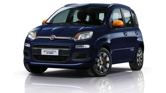 A série especial se destaca pelos acessórios coloridos, que podem ser encomendados em quatro tonalidades | <a href="https://quatrorodas.abril.com.br/noticias/saloes/genebra-2015/fiat-lanca-panda-k-way-840842.shtml" rel="migration">Leia mais</a> A série especial se destaca pelos acessórios coloridos, que podem ser encomendados em quatro tonalidades | <a href="https://quatrorodas.abril.com.br/noticias/saloes/genebra-2015/fiat-lanca-panda-k-way-840842.shtml" rel="migration">Leia mais</a>