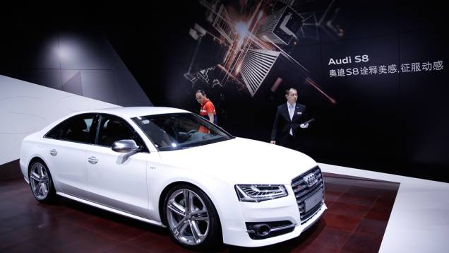 Audi S8 | <a href="https://quatrorodas.abril.com.br/noticias/saloes/pequim-2014/l" rel="migration">Leia mais</a>