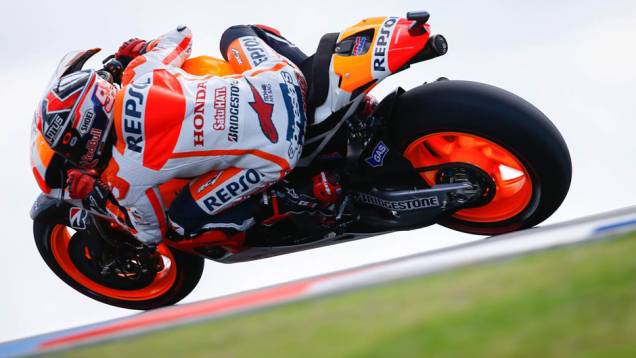 Galeria de Quatro Rodas da MotoGP - Argentina (sábado) - Marc Márquez. | <a href="https://quatrorodas.abril.com.br/moto/noticias/marquez-mantem-dominio-pole-argentina-780906.shtml" rel="migration">Leia mais</a> Galeria de Quatro Rodas da MotoGP - Argentina (sábado) - Marc Márquez. | <a href="https://quatrorodas.abril.com.br/moto/noticias/marquez-mantem-dominio-pole-argentina-780906.shtml" rel="migration">Leia mais</a>