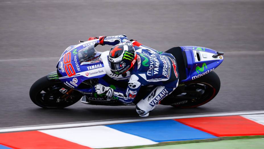 Galeria de Quatro Rodas da MotoGP - Argentina (sábado) - Jorge Lorenzo. | <a href="https://quatrorodas.abril.com.br/moto/noticias/marquez-mantem-dominio-pole-argentina-780906.shtml" rel="migration">Leia mais</a>