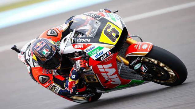 Galeria de Quatro Rodas da MotoGP - Argentina (sábado) - Stefan Bradl. | <a href="https://quatrorodas.abril.com.br/moto/noticias/marquez-mantem-dominio-pole-argentina-780906.shtml" rel="migration">Leia mais</a> Galeria de Quatro Rodas da MotoGP - Argentina (sábado) - Stefan Bradl. | <a href="https://quatrorodas.abril.com.br/moto/noticias/marquez-mantem-dominio-pole-argentina-780906.shtml" rel="migration">Leia mais</a>