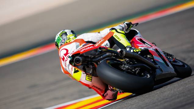 Iannone fez ótimo tempo e terminou em terceiro | <a href="https://quatrorodas.abril.com.br/moto/noticias/motogp-marquez-crava-11a-pole-ano-802760.shtml" rel="migration">Leia mais</a> Iannone fez ótimo tempo e terminou em terceiro | <a href="https://quatrorodas.abril.com.br/moto/noticias/motogp-marquez-crava-11a-pole-ano-802760.shtml" rel="migration">Leia mais</a>