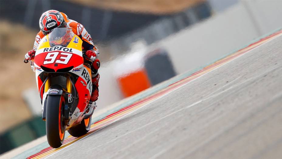 Com polêmica, Marc Márquez vence GP de Aragón da MotoGP | <a href="https://quatrorodas.abril.com.br/moto/noticias/motogp-polemica-marquez-vence-aragon-755576.shtml" rel="migration">Leia mais</a>