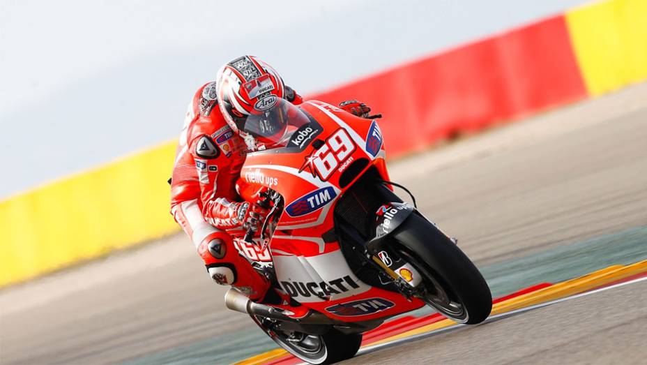 Nicky Hayden foi o nono | <a href="https://quatrorodas.abril.com.br/moto/noticias/motogp-polemica-marquez-vence-aragon-755576.shtml" rel="migration">Leia mais</a>