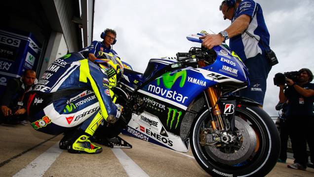 Valentino Rossi foi somente o sexto e se mostrou bem decepcionado | <a href="https://quatrorodas.abril.com.br/moto/noticias/marquez-pole-pela-decima-vez-798477.shtml" rel="migration">Leia mais</a> Valentino Rossi foi somente o sexto e se mostrou bem decepcionado | <a href="https://quatrorodas.abril.com.br/moto/noticias/marquez-pole-pela-decima-vez-798477.shtml" rel="migration">Leia mais</a>