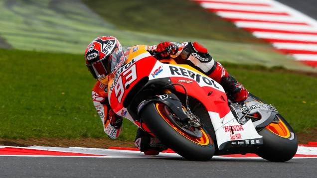 Marc Márquez venceu a 11ª corrida na temporada | <a href="https://quatrorodas.abril.com.br/moto/noticias/marquez-batalha-lorenzo-vence-gp-inglaterra-798447.shtml" rel="migration">Leia mais</a>