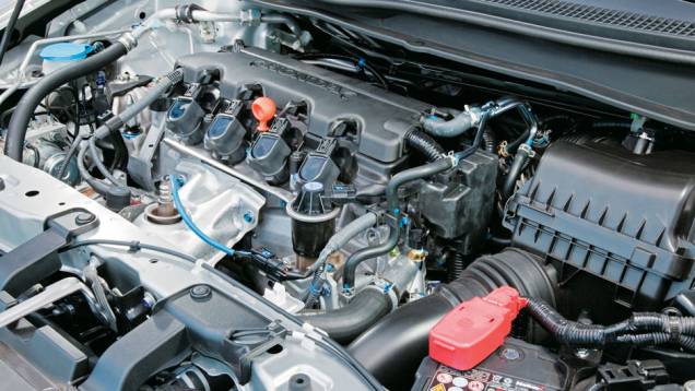 Motor renovado, com 140 cv. Motor renovado, com 140 cv.