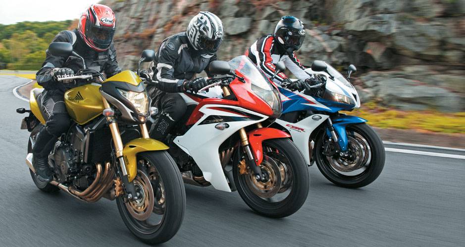 Hornet, CBR-F e CBR-RR: as tr&ecirc;s irm&atilde;s disputam em 600 cc
