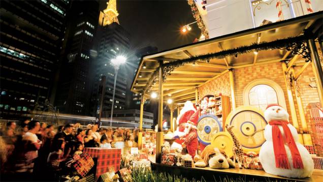Na Paulista, o espírito natalino atrai famílias paulistanas