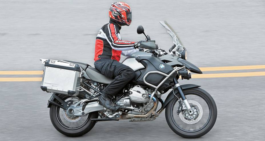 Estabilidade surpreendente na BMW R 1200 GS. Estabilidade surpreendente na BMW R 1200 GS.