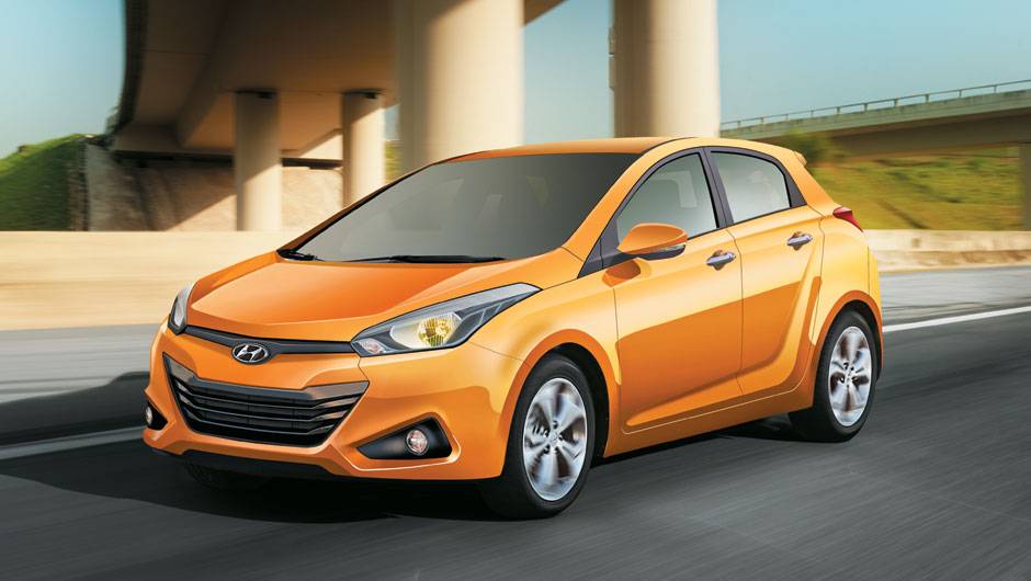Segundo a Hyundai, porta-malas do HB20 ser&aacute; cerca de 10% maior que o de um VW Gol | <a href="https://quatrorodas.abril.com.br/carros/lancamentos/novo-hyundai-sera-chamado-hb20-693564.shtml" target="_blank" rel="migration">Leia mais</a>