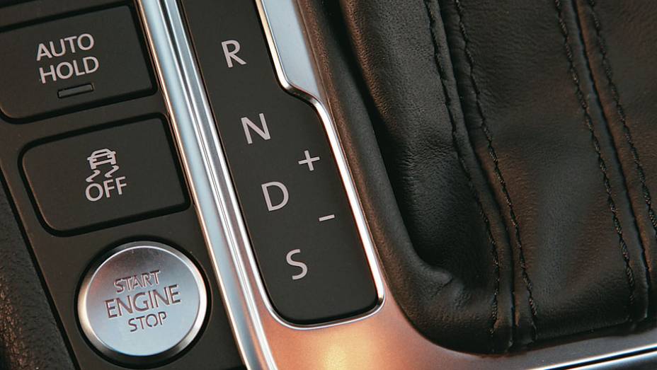 ...está no console central. | <a href="https://quatrorodas.abril.com.br/carros/impressoes/volkswagen-cc-680739.shtml" rel="migration">Leia mais</a>