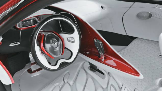 Interior planejado para despertar sensações diferentes: ar de cockpit para o piloto e espaço folgado para o passageiro | <a href="https://quatrorodas.abril.com.br/carros/impressoes/renault-dezir-682976.shtml" rel="migration">Leia mais</a> Interior planejado para despertar sensações diferentes: ar de cockpit para o piloto e espaço folgado para o passageiro | <a href="https://quatrorodas.abril.com.br/carros/impressoes/renault-dezir-682976.shtml" rel="migration">Leia mais</a>