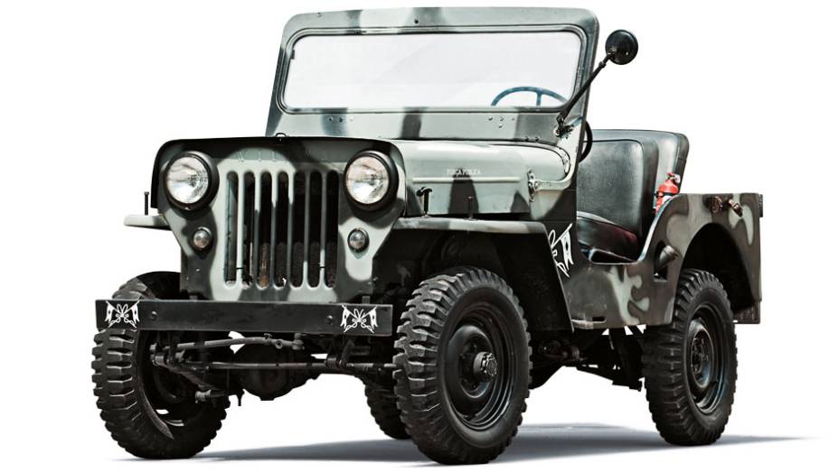 Jeep Willys 1947 utilizado pela Força Pública nos anos 50 | <a href="https://quatrorodas.abril.com.br/reportagens/viaturas-classicas-vao-museu-682198.shtml" rel="migration">Leia mais</a>