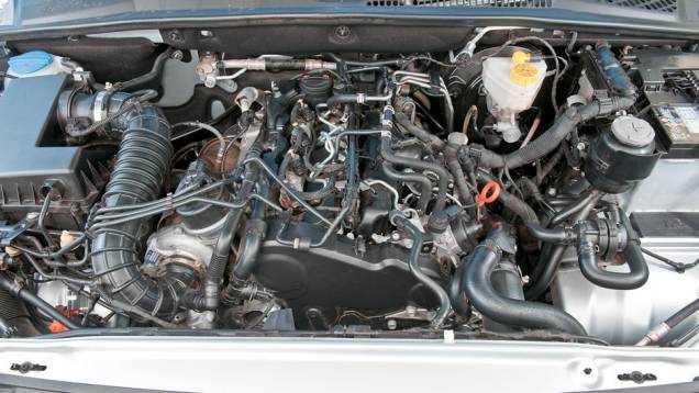 Motor entrega 180 cv | <a href="https://quatrorodas.abril.com.br/carros/comparativos/chevrolet-s10-x-nissan-frontier-x-toyota-hilux-x-vw-amarok-685727.shtml" rel="migration">Leia mais</a> Motor entrega 180 cv | <a href="https://quatrorodas.abril.com.br/carros/comparativos/chevrolet-s10-x-nissan-frontier-x-toyota-hilux-x-vw-amarok-685727.shtml" rel="migration">Leia mais</a>