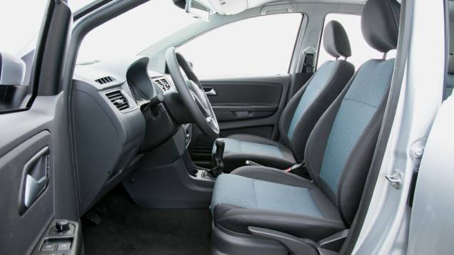 Bancos de tecido Tear Fresh | <a href="https://quatrorodas.abril.com.br/carros/lancamentos/vw-fox-bluemotion-687433.shtml" rel="migration">Leia mais</a> Bancos de tecido Tear Fresh | <a href="https://quatrorodas.abril.com.br/carros/lancamentos/vw-fox-bluemotion-687433.shtml" rel="migration">Leia mais</a>