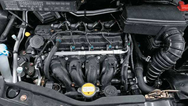 Motor 1.4 é o mesmo do J3 e bebe gasolina | <a href="https://quatrorodas.abril.com.br/salao-do-automovel/2012/carros/j2-703930.shtml" rel="migration">Leia mais</a> Motor 1.4 é o mesmo do J3 e bebe gasolina | <a href="https://quatrorodas.abril.com.br/salao-do-automovel/2012/carros/j2-703930.shtml" rel="migration">Leia mais</a>