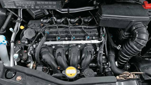 Motor 1.4 é o mesmo do J3 e bebe gasolina | <a href="https://quatrorodas.abril.com.br/salao-do-automovel/2012/carros/j2-703930.shtml" rel="migration">Leia mais</a>