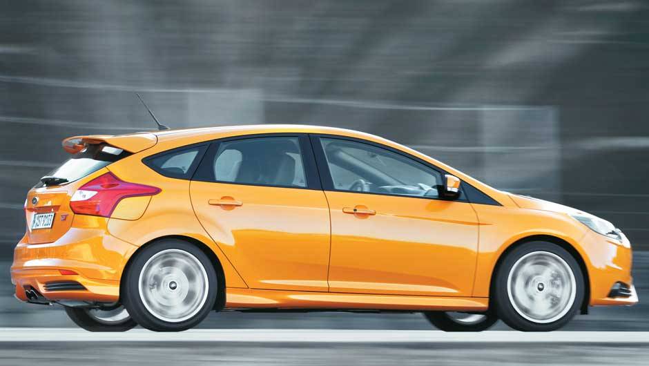 Nova gera&ccedil;&atilde;o do Focus ST ficou 75 kg mais leve | <a href="https://quatrorodas.abril.com.br/carros/impressoes/ford-focus-st-696459.shtml" rel="migration">Leia mais</a>