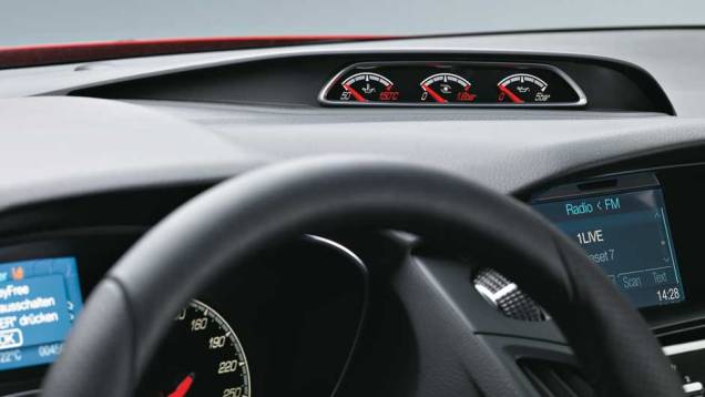 Temperatura e pressão de óleo e turbo | <a href="https://quatrorodas.abril.com.br/carros/impressoes/ford-focus-st-696459.shtml" rel="migration">Leia mais</a> Temperatura e pressão de óleo e turbo | <a href="https://quatrorodas.abril.com.br/carros/impressoes/ford-focus-st-696459.shtml" rel="migration">Leia mais</a>