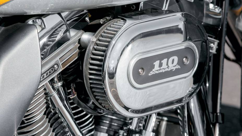 ... do tamanho dos V2 em polegadas cúbicas | <a href="https://quatrorodas.abril.com.br/moto/testes/h-d-ultra-classic-electra-glide-cvo-x-electra-glide-ultra-limited-702283.shtml" rel="migration">Leia mais</a>