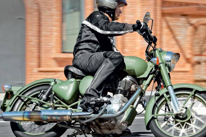 Royal Enfield Classic 500 Military Green