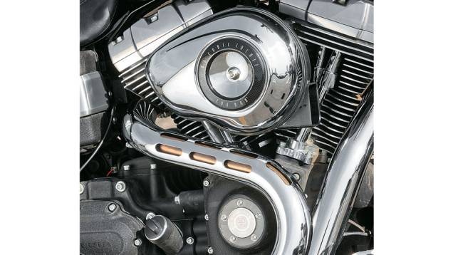 Filtro de ar em forma de gota no belo V2 1.6 | <a href="https://quatrorodas.abril.com.br/moto/testes/harley-davidson-fat-bob-729835.shtml" rel="migration">Leia mais</a> Filtro de ar em forma de gota no belo V2 1.6 | <a href="https://quatrorodas.abril.com.br/moto/testes/harley-davidson-fat-bob-729835.shtml" rel="migration">Leia mais</a>