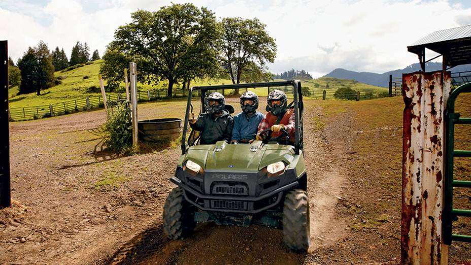 RZR 900 diesel é utilitário bem econômico | <a href="https://quatrorodas.abril.com.br/moto/testes/atv-utv-polaris-2013-742351.shtml" rel="migration">Leia mais</a>